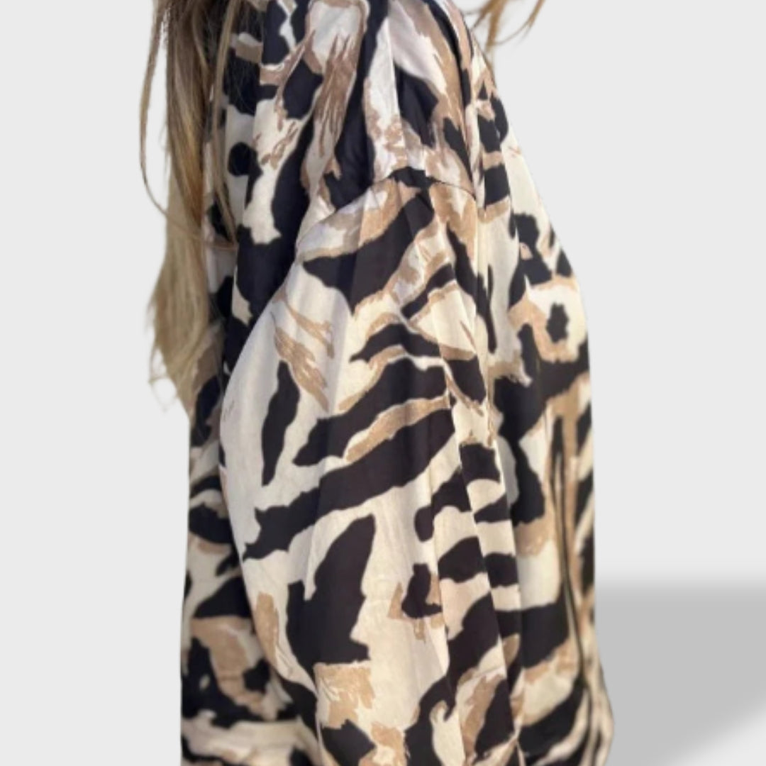 Valeria| Chaqueta con Cremallera y Estampado de Cebra