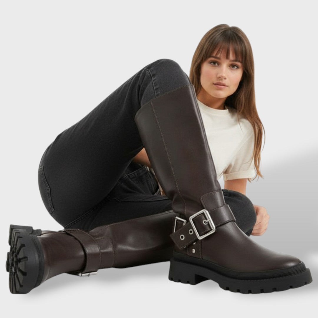 Botas Cowboy Altas Planas con Hebilla